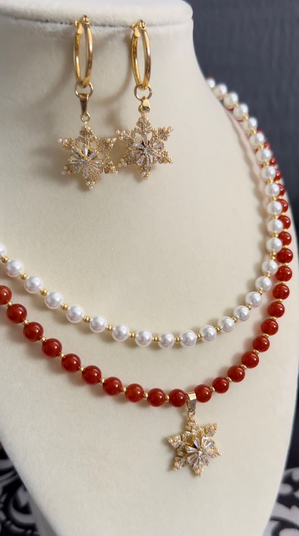 Romantic Red agate and Shell Pearls two Strand Necklace with Spinning Snowflake Pendant, Reduce Stress And Anxiety